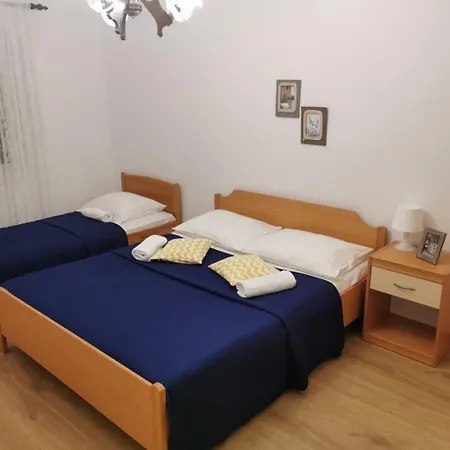 Apartment Toni Apartment Baska Voda